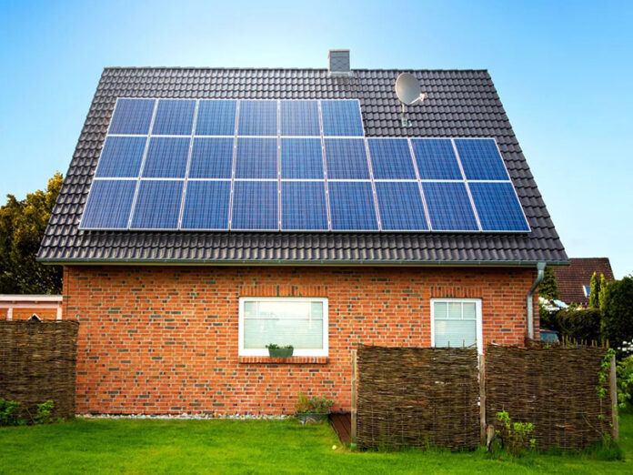 How Solar and Off-Grid Solutions Can Reduce Energy Costs
