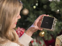 woman with jewelry gifts