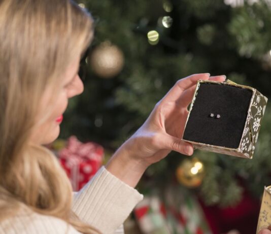 woman with jewelry gifts