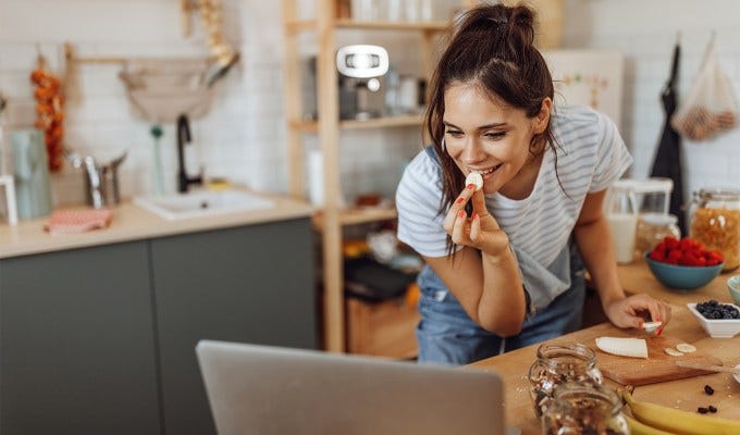 Virtual Date in a Long-Distance Relationship