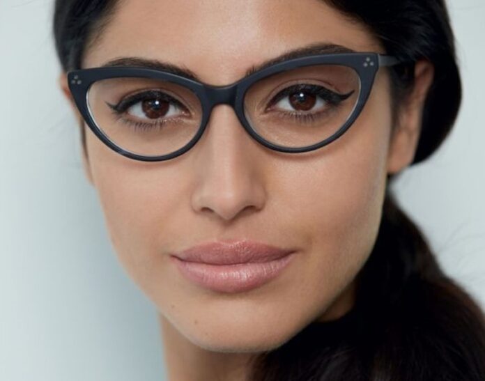 What Your Glasses Shape Says About Your Personality (And What It Doesn’t)