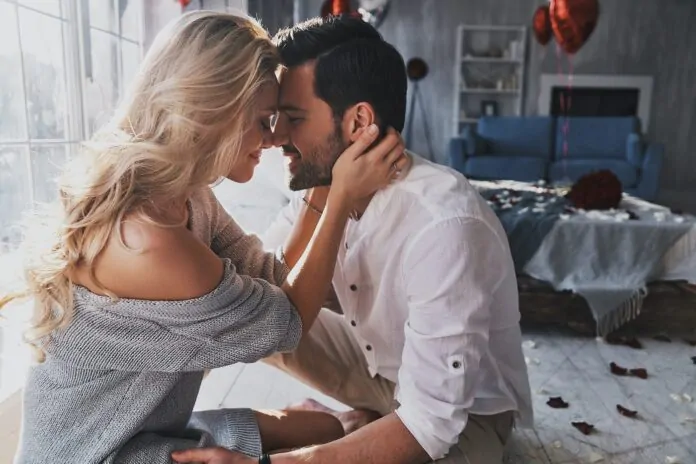 Emotional vs. Physical Intimacy – Why You Need Both for a Strong Relationship